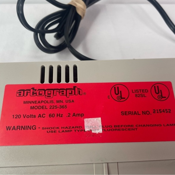 Light Tracer Artograph 10 x 12 Light Box, 225-365, Tattoo Tracing Art Drawing - Picture 6 of 7